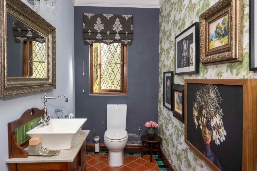 5 Bedroom Property for Sale in Walmer Eastern Cape